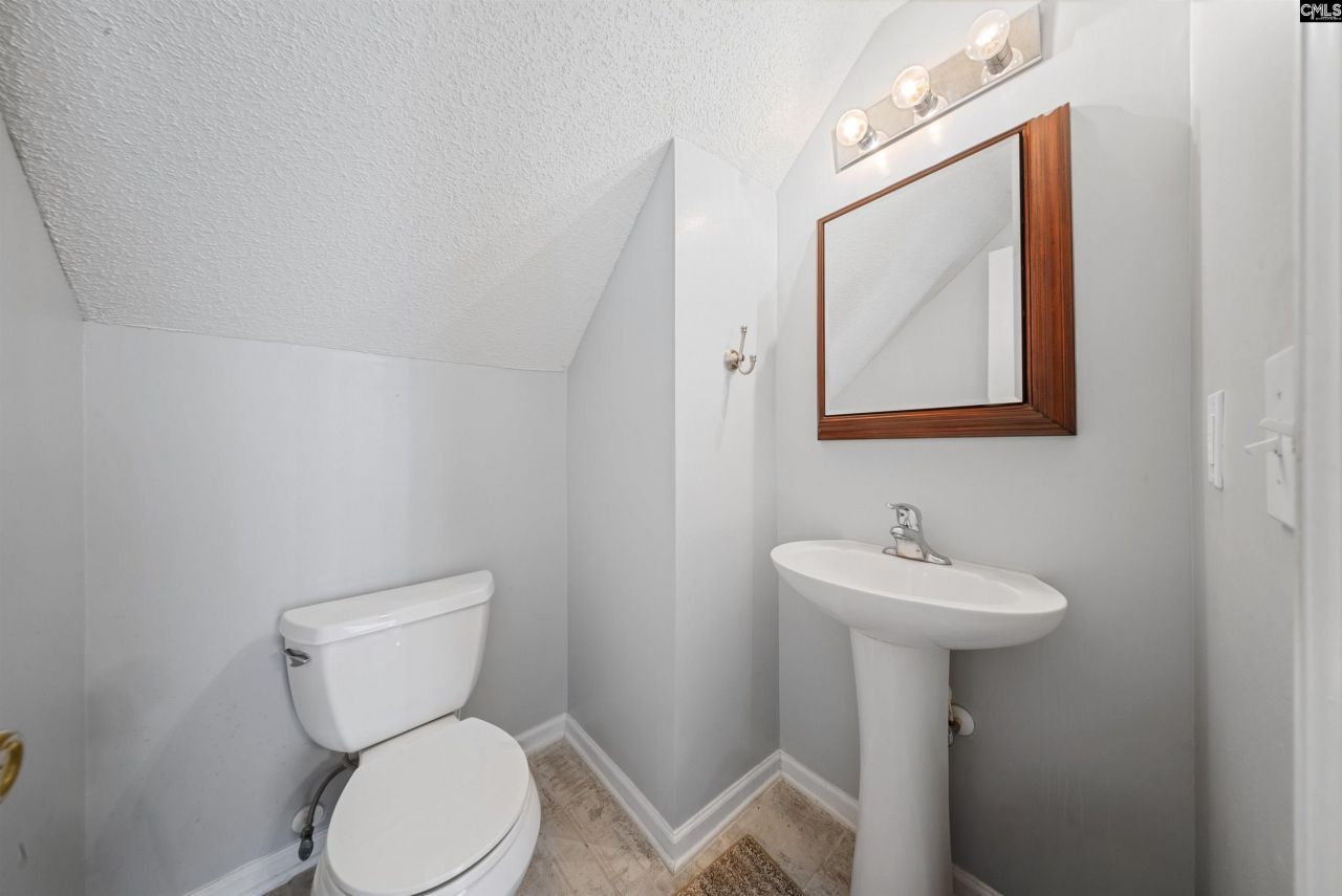 1981 Lake Carolina Drive Photo 6