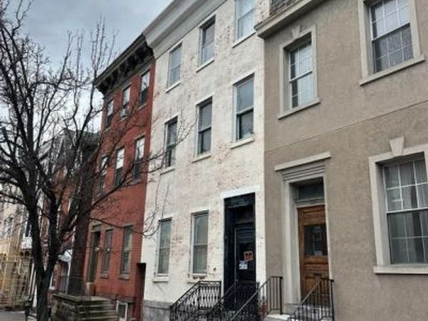 319 W MARKET STREET, POTTSVILLE, PA 17901