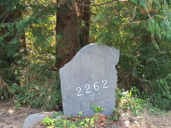 2262 Grafton Ave, Coombs, BC V0R 1M0