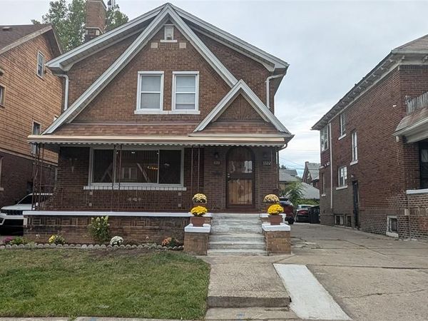 3322 Leslie Street, Detroit, MI 48238