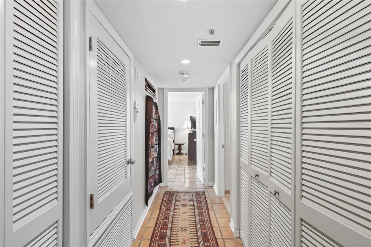 97 Sunset Drive, Unit 501, Sarasota, FL 34236 Photo