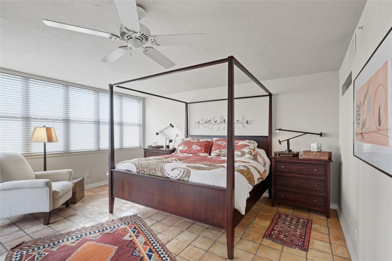 97 Sunset Drive, Unit 501, Sarasota, FL 34236 Photo
