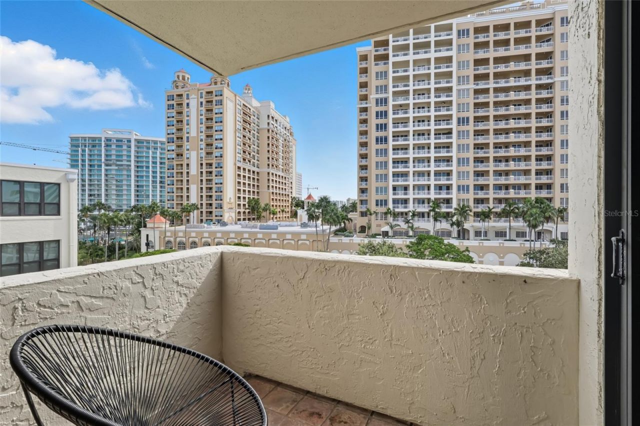 97 Sunset Drive, Unit 501, Sarasota, FL 34236 Photo
