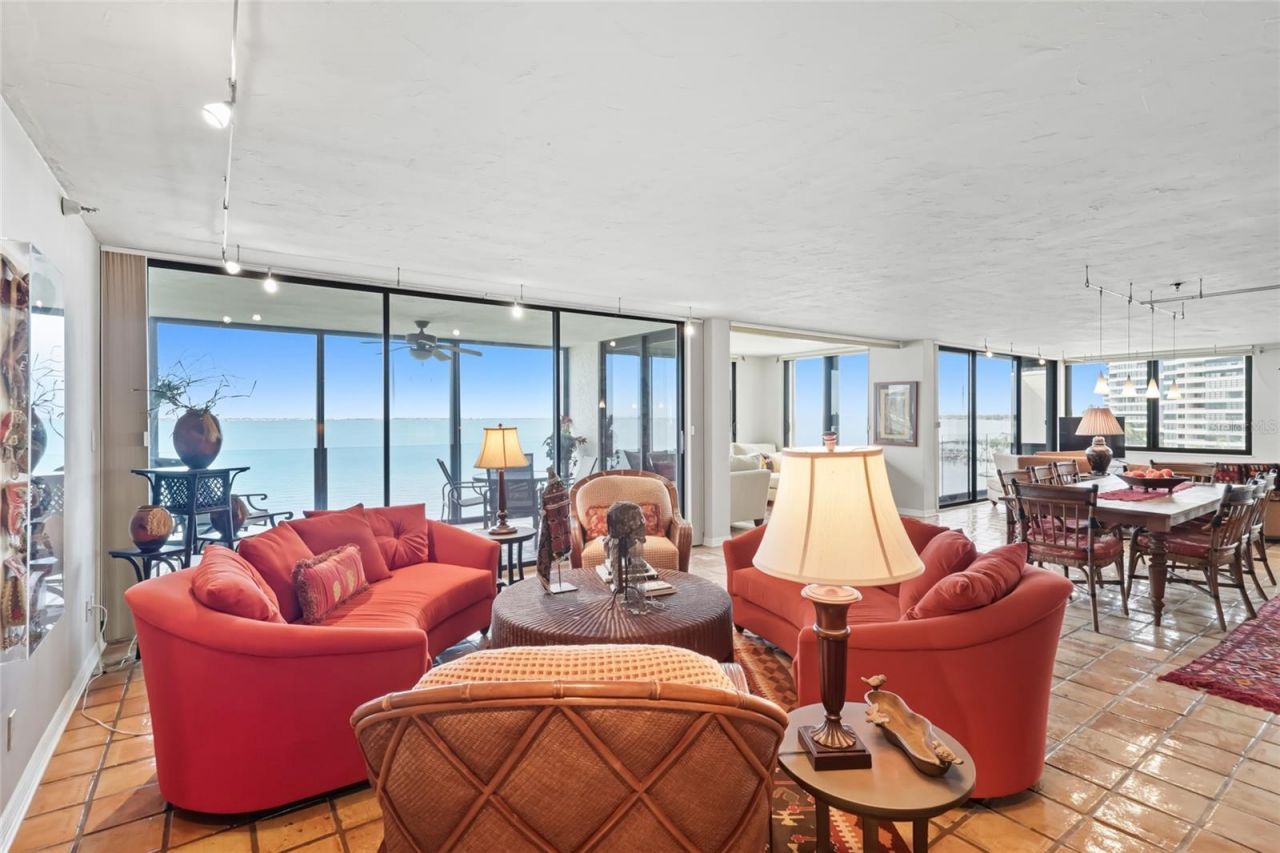 97 Sunset Drive, Unit 501, Sarasota, FL 34236 Photo