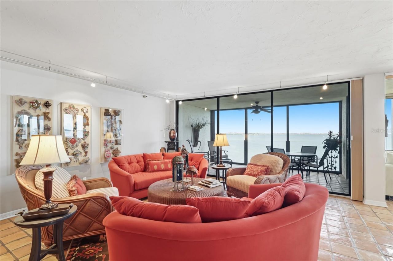 97 Sunset Drive, Unit 501, Sarasota, FL 34236 Photo