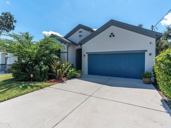 2516 W CURTIS STREET, TAMPA, FL 33614