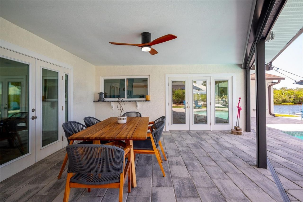 4063 Marine Parkway, New Port Richey, FL 34652 Photo