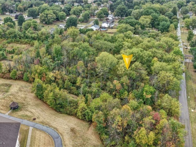 Pilot Knob Avenue NE, Louisville, OH 44641 Photo 2