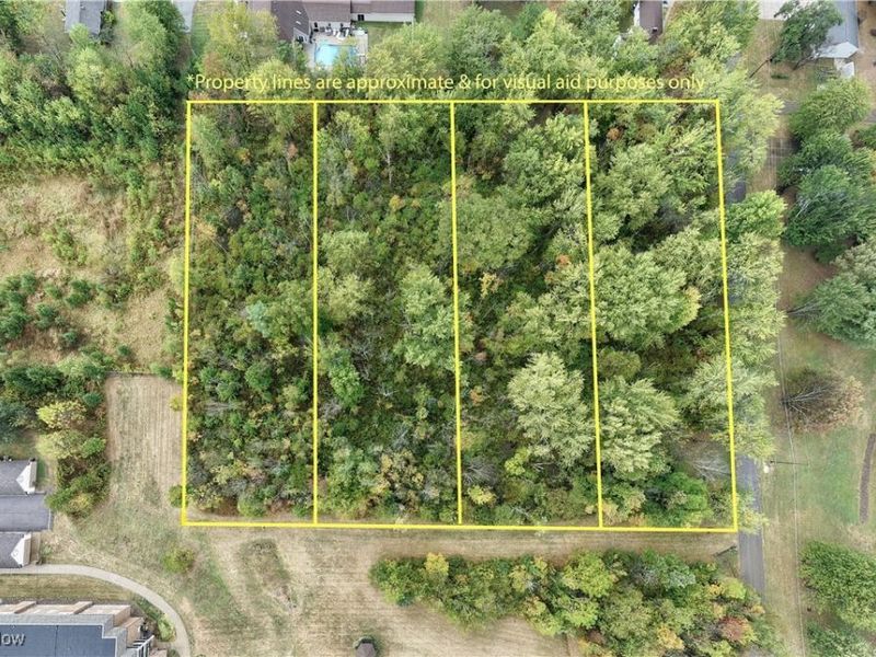 Pilot Knob Avenue NE, Louisville, OH 44641 Photo 4