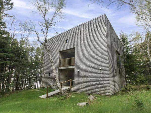 85 E Side Road, Machiasport, ME 04655
