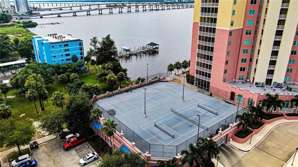 2743 1st St, Unit 406, Fort Myers, FL 33916 Photo