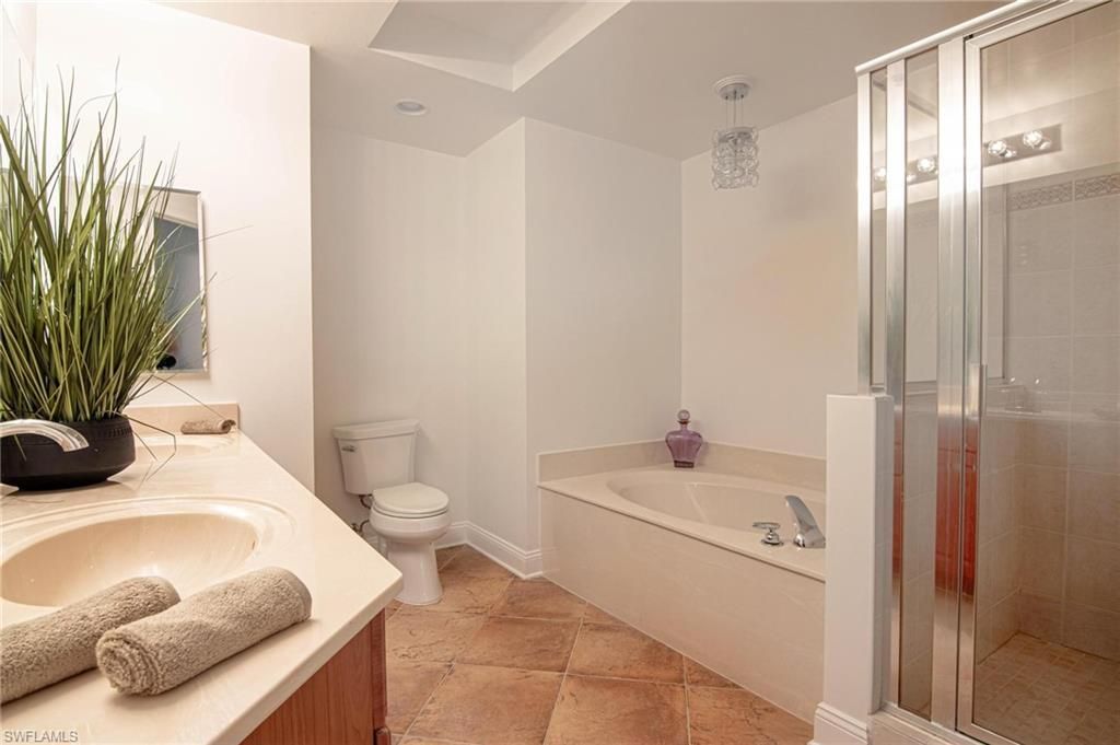 2743 1st St, Unit 406, Fort Myers, FL 33916 Photo