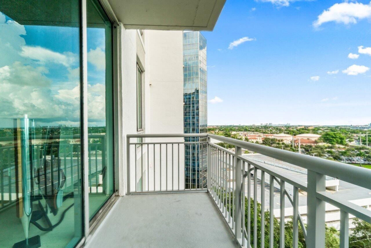 300 S Australian Avenue, Unit 1104, West Palm Beach, FL 33401 Photo