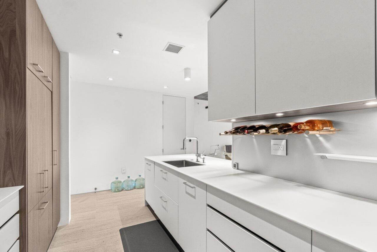 300 S Australian Avenue, Unit 1104, West Palm Beach, FL 33401 Photo