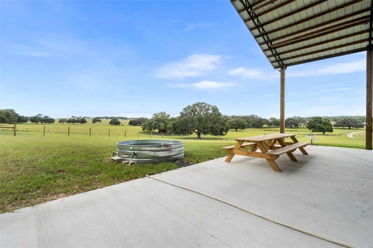 23220 NW 27th St, Morriston, FL 32668 Photo