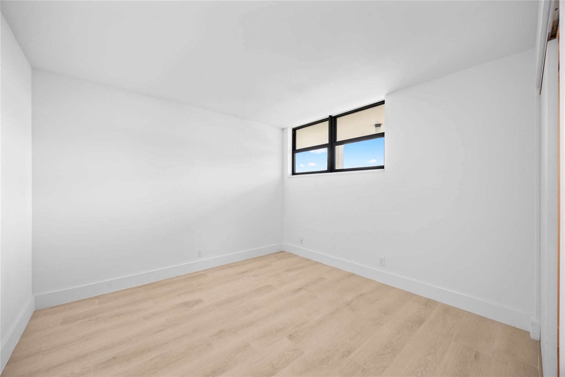 4800 E Bayview Drive, Unit 901, Fort Lauderdale, FL 33308 Photo