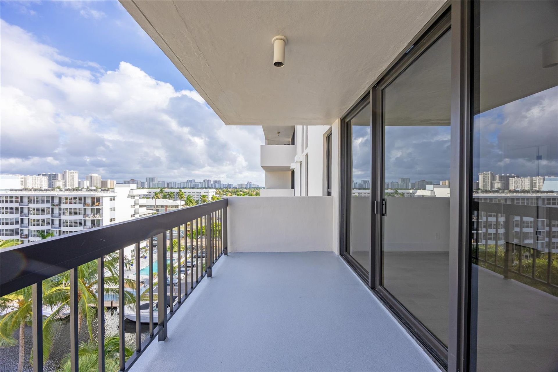 4800 E Bayview Drive, Unit 901, Fort Lauderdale, FL 33308 Photo