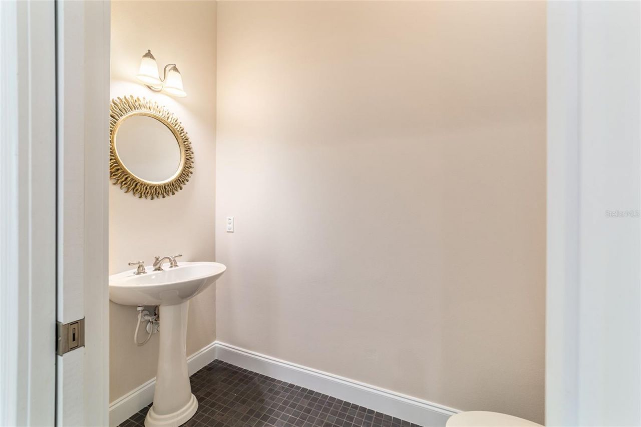 7254 SE 12th Circle, Ocala, FL 34480 Photo