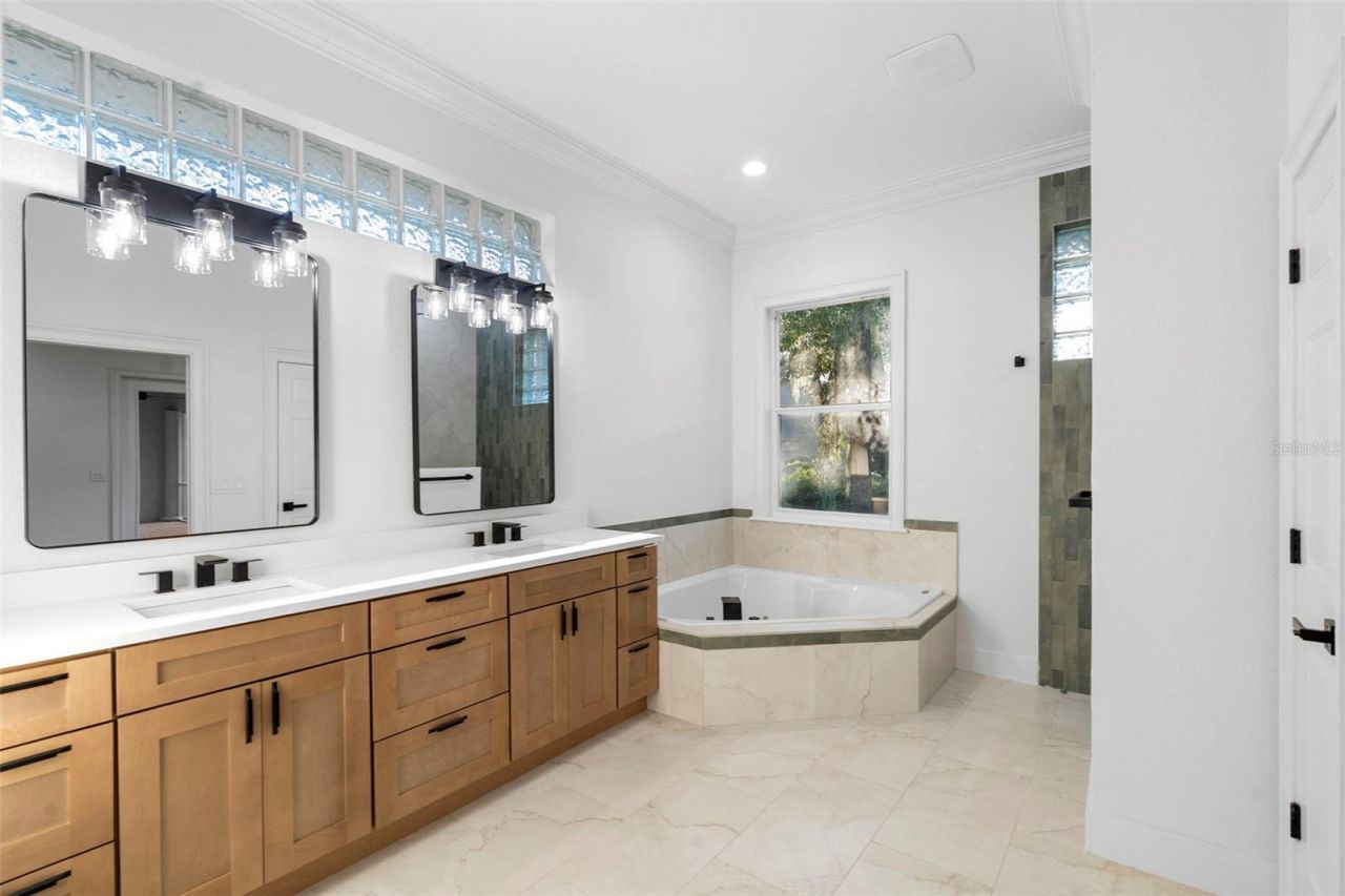 540 Crescent Hills Drive, Lakeland, FL 33813 Photo