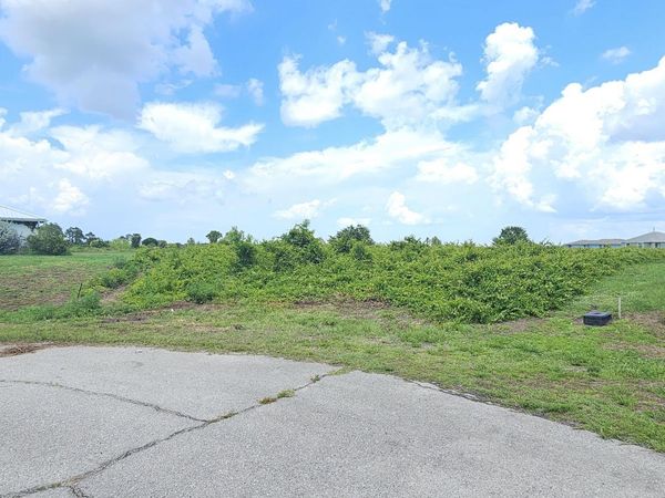 9009 Tea Court, LaBelle, FL 33935