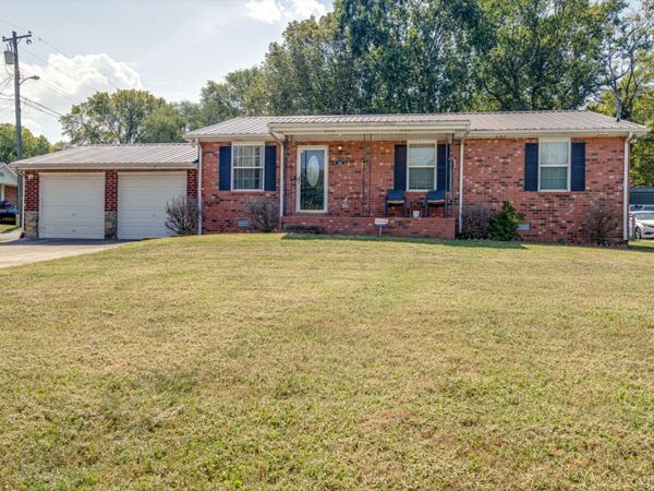 1305 Love Joy Ct, Nashville, TN 37216