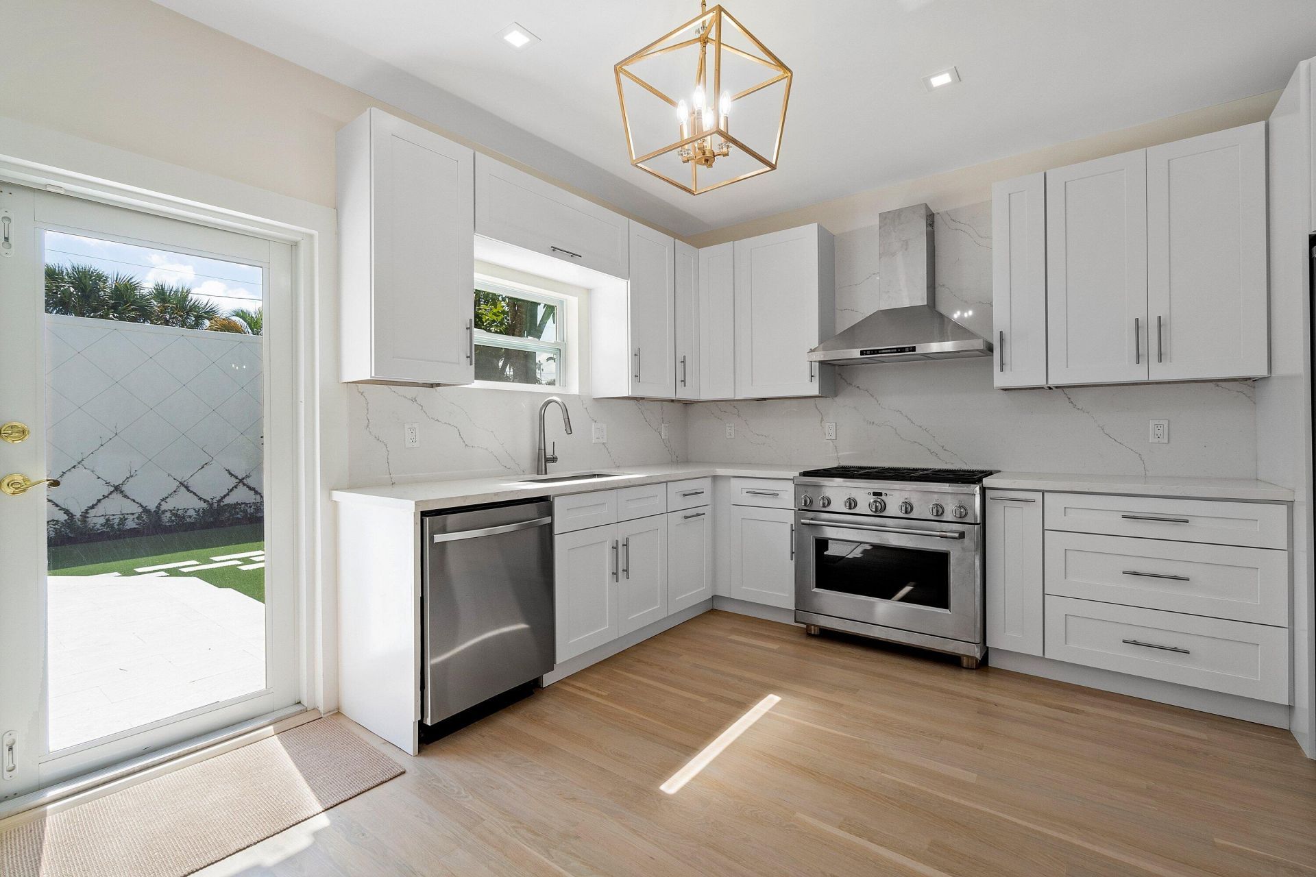 224 10th Street, West Palm Beach, FL 33401 Photo