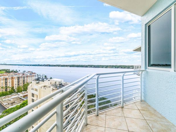 1551 N Flagler Drive, Unit Ph3, West Palm Beach, FL 33401