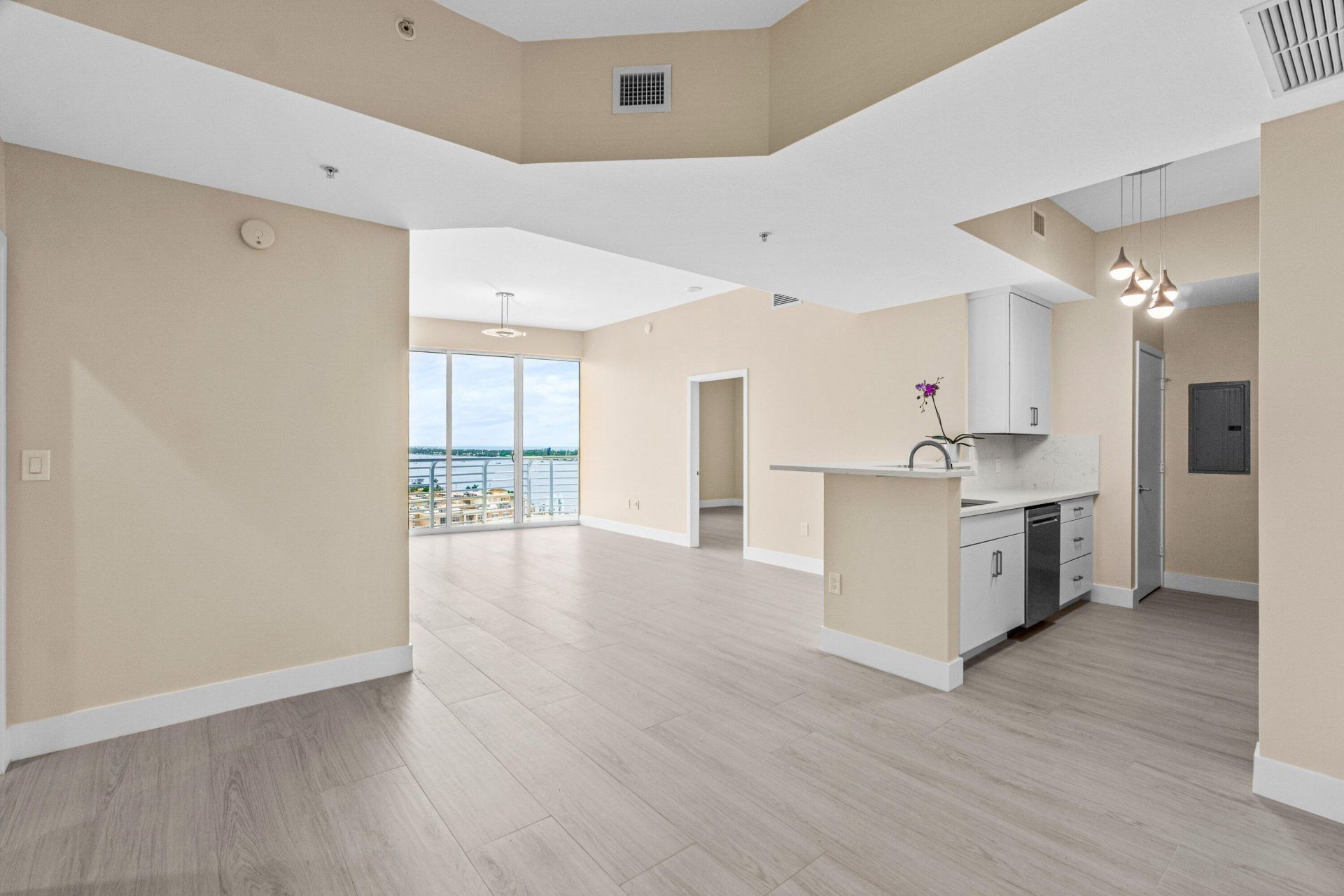 1551 N Flagler Drive, Unit Ph3, West Palm Beach, FL 33401 Photo