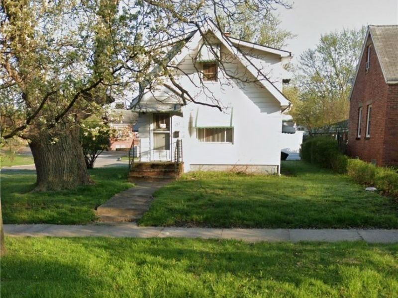 197 Columbus Street, Bedford, OH 44146 Photo 2