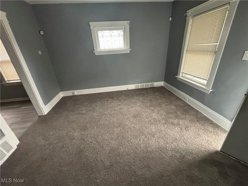 10004 Mount Auburn Avenue, Cleveland, OH 44104 Photo 11