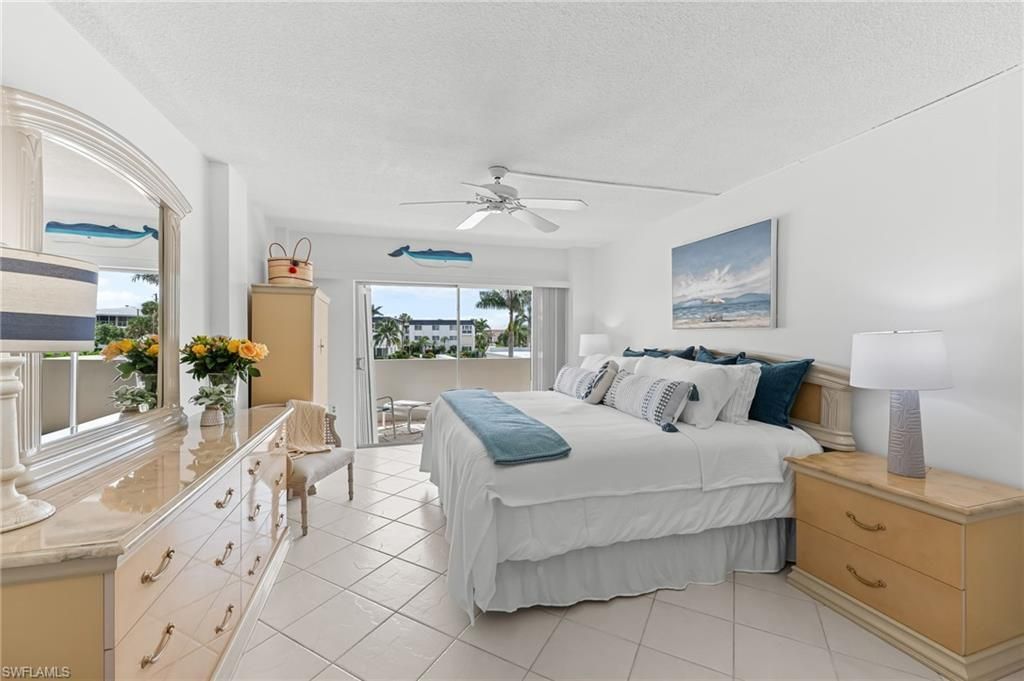 1977 Gulf Shore Blvd N, Unit 204, Naples, FL 34102 Photo