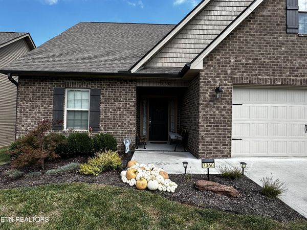 7360 Willow Path Lane, Knoxville, TN 37918