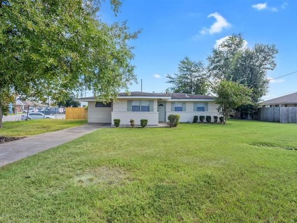 1018 Loretto Avenue, Sulphur, LA 70663