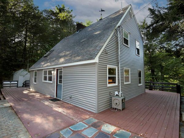 113 Lakeview Drive, Nottingham, NH 03290