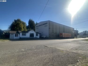 700 PARK AVE, Unit 703,625, Lakeside, OR 97449