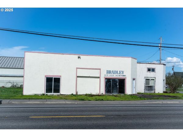 445 MAIN ST, Aumsville, OR 97325