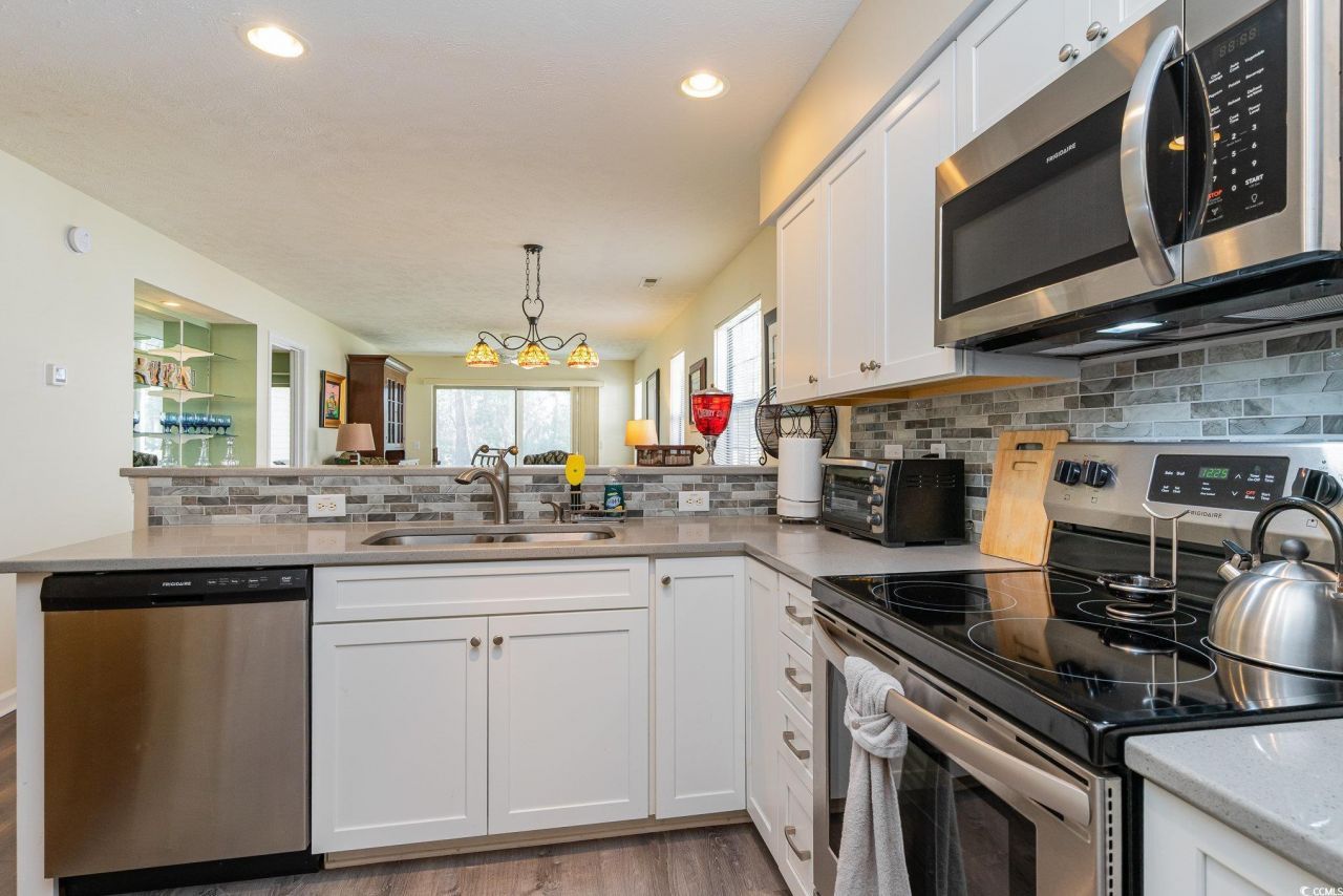 478 Pinehurst Ln. Photo 4