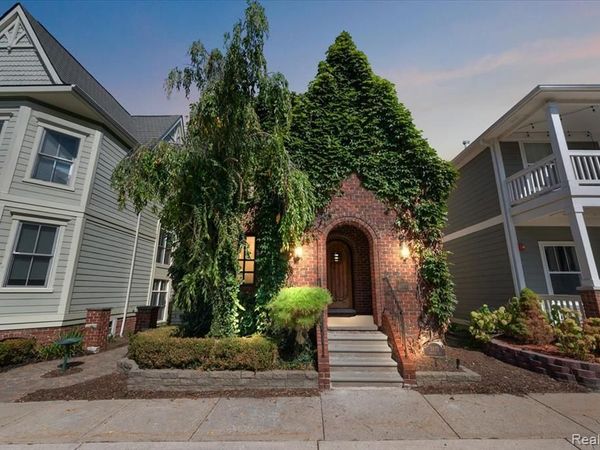 3875 Andover Avenue, Auburn Hills, MI 48326