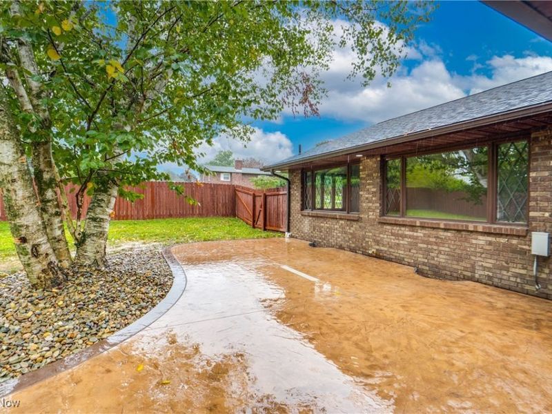 110 S Kansas Road, Orrville, OH 44667 Photo 4