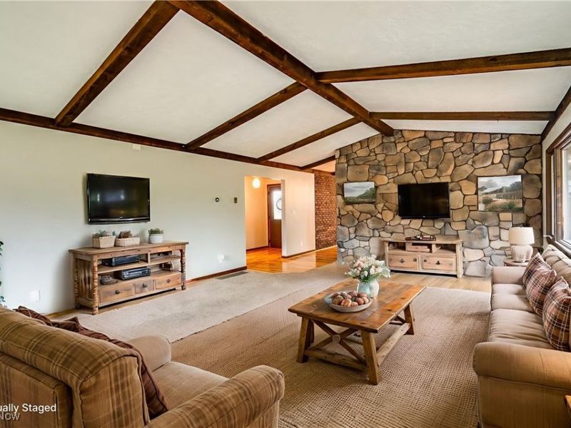 110 S Kansas Road, Orrville, OH 44667 Photo 5