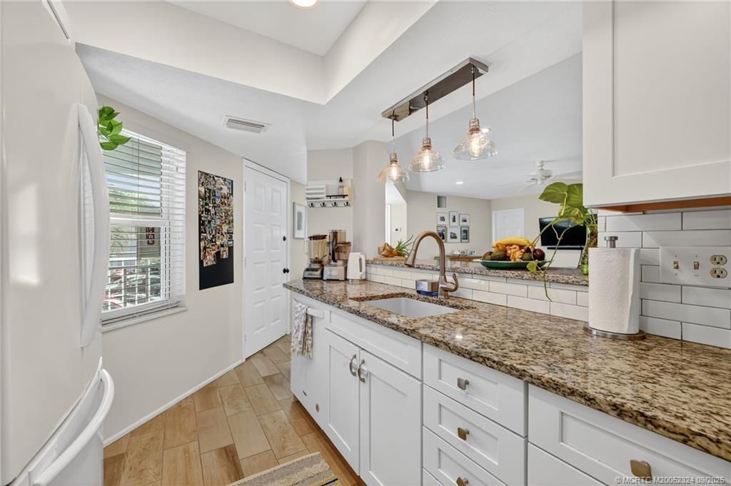 3260 SE Aster Lane, Unit I241, Stuart, FL 34994 Photo