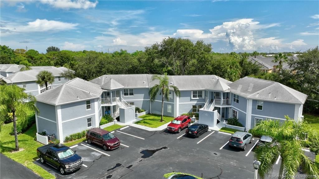 3260 SE Aster Lane, Unit I241, Stuart, FL 34994 Photo
