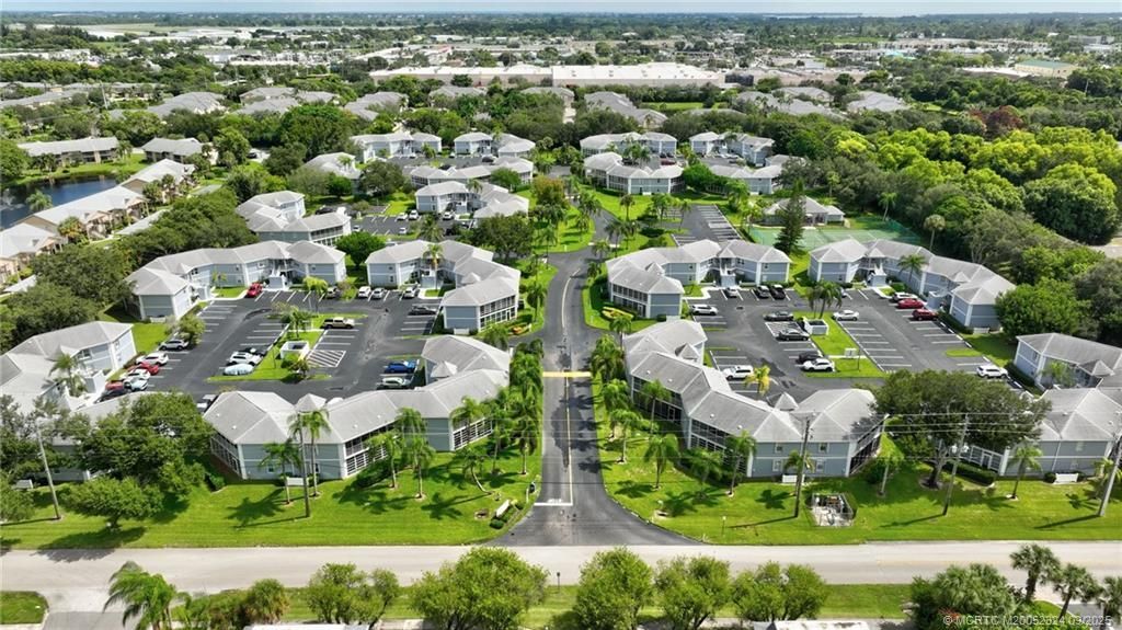 3260 SE Aster Lane, Unit I241, Stuart, FL 34994 Photo