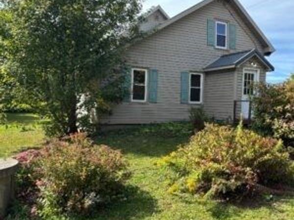 7167 County Route 17, Lacona, NY 13083