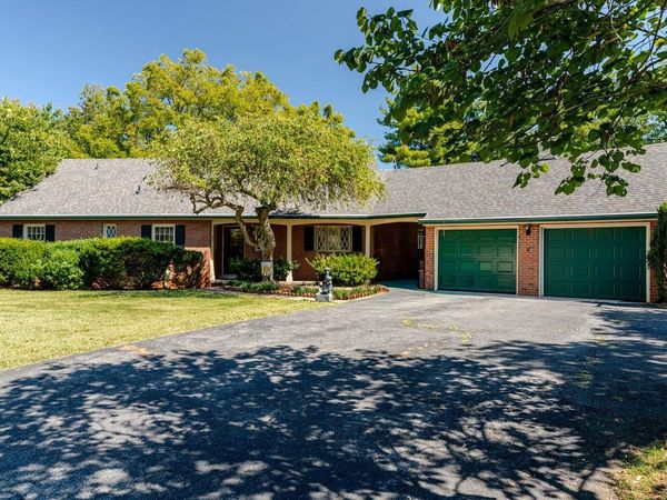 527 CRESTOVER DR, BROADWAY, VA 22815