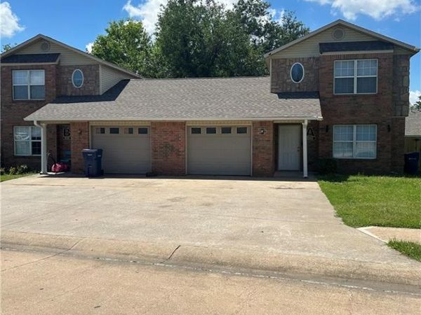 800 Meghan Street, Siloam Springs, AR 72761
