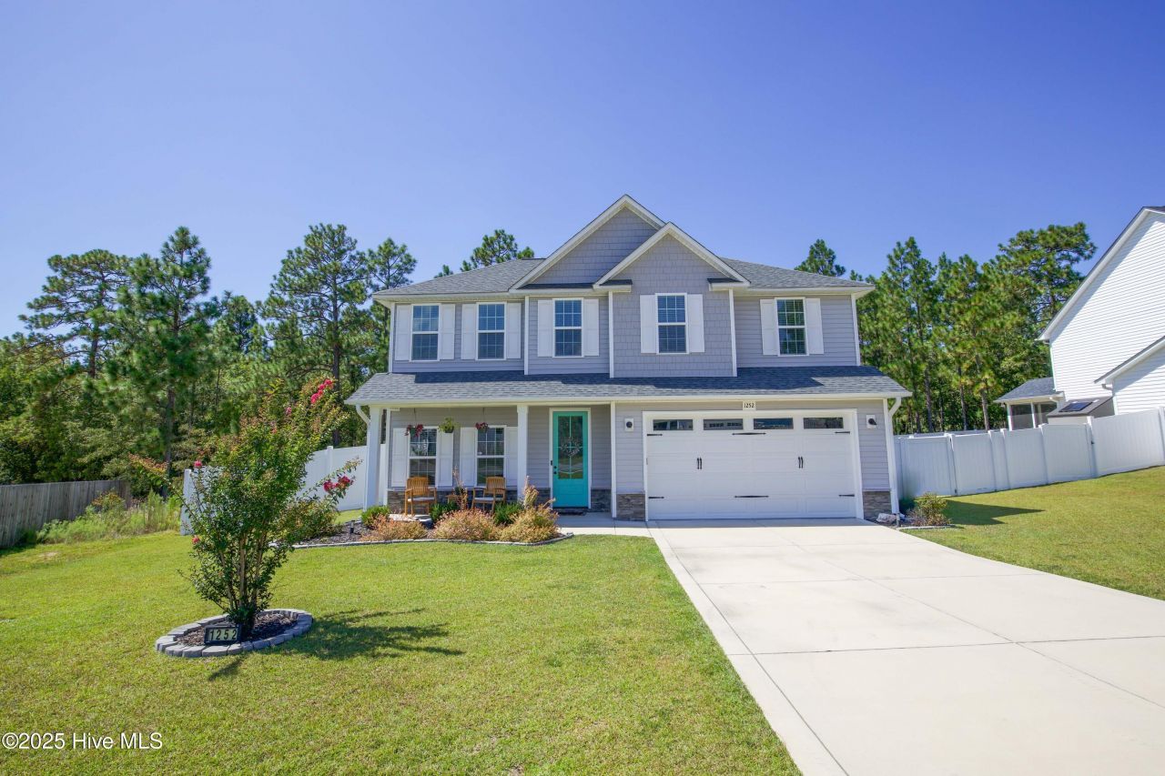 1252 Yellowwood Drive, Aberdeen, NC 28315 Main Photo