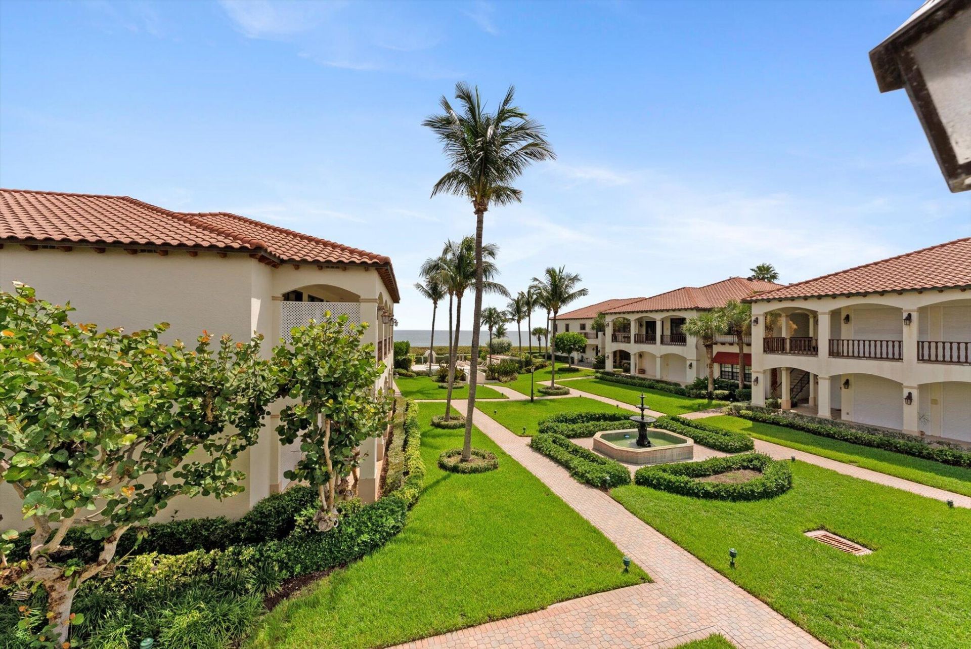 5841 N Ocean Boulevard, Unit F2, Ocean Ridge, FL 33435 Photo