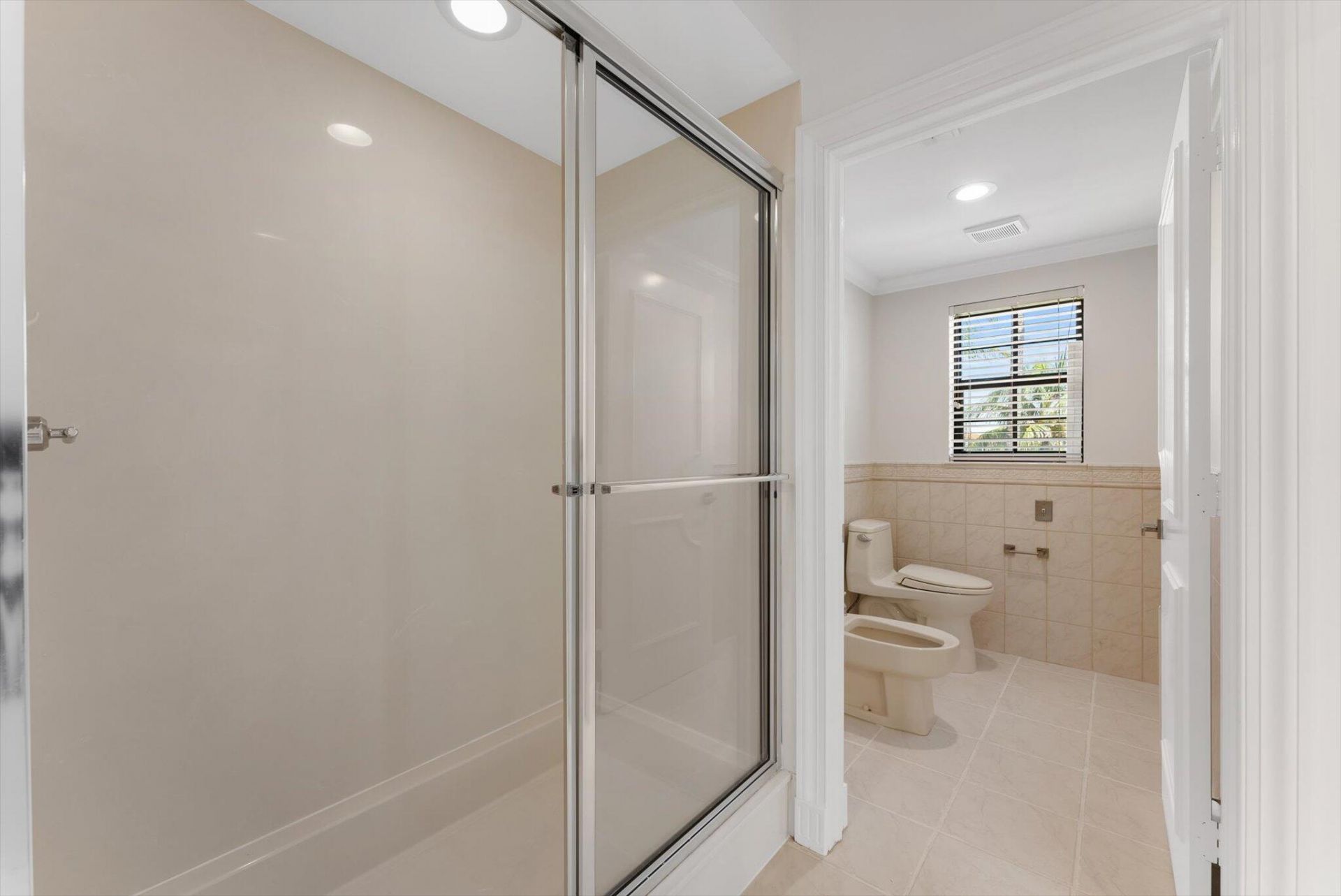 5841 N Ocean Boulevard, Unit F2, Ocean Ridge, FL 33435 Photo