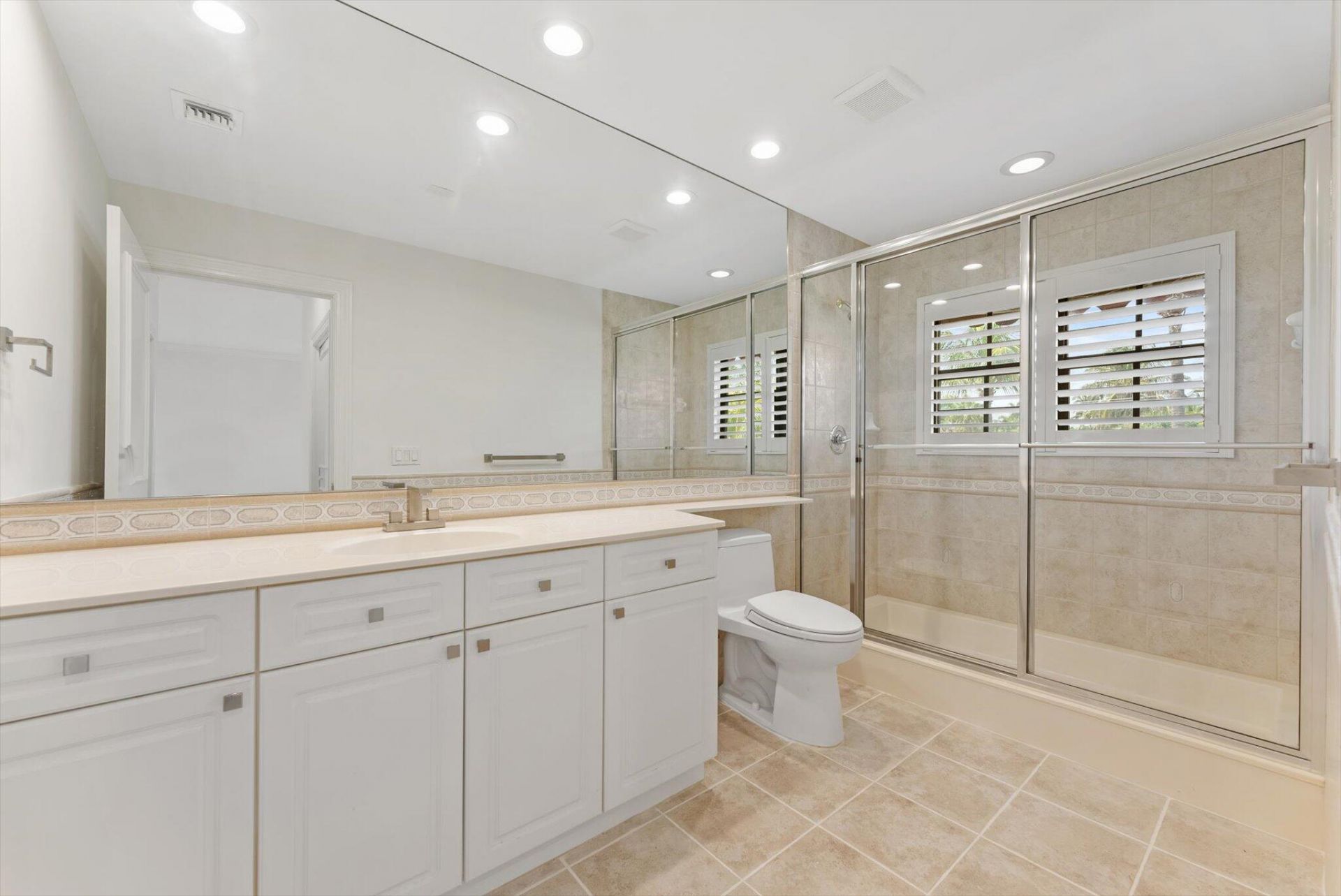 5841 N Ocean Boulevard, Unit F2, Ocean Ridge, FL 33435 Photo